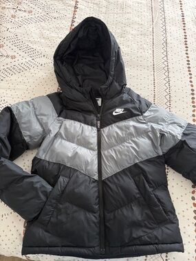 Nike Kids Black and Silver Chevron Puffer Jacket with Hood